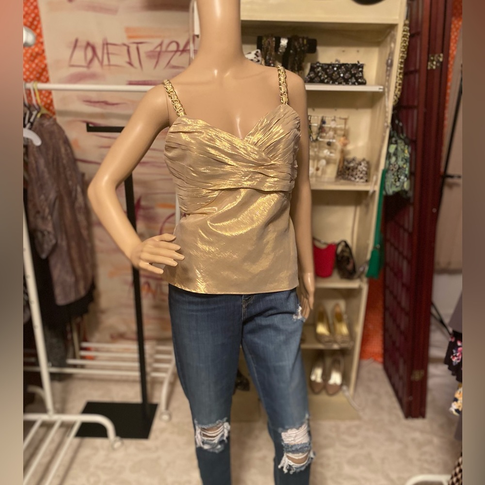 10064-A Golden color top size 8